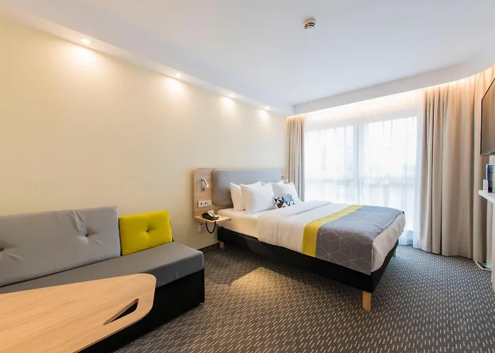 Express - Mokotow By Ihg 호텔 3*