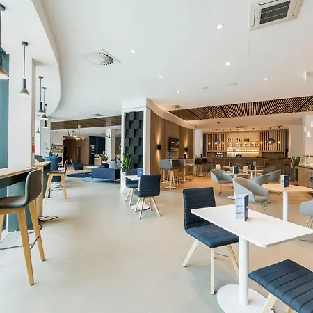 Express - Mokotow By Ihg 바르샤바
