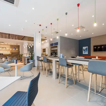 Express - Mokotow By Ihg Отель 3*