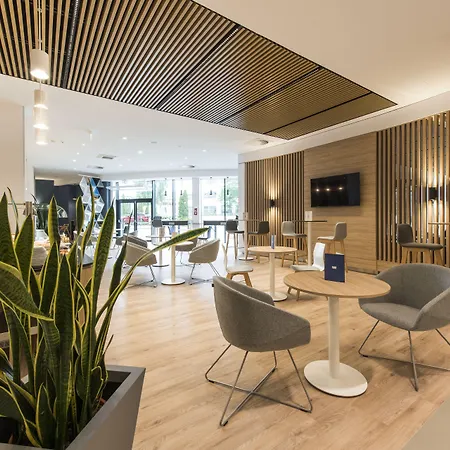 Express - Mokotow By Ihg Готель